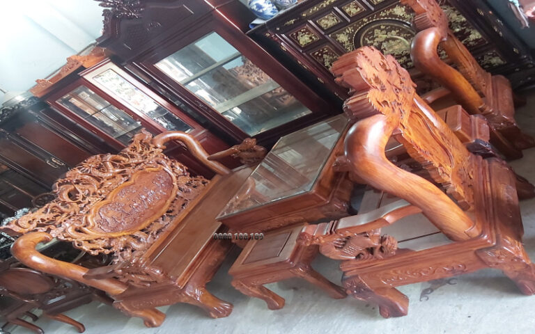 Mua đồ gỗ cũ giá cao