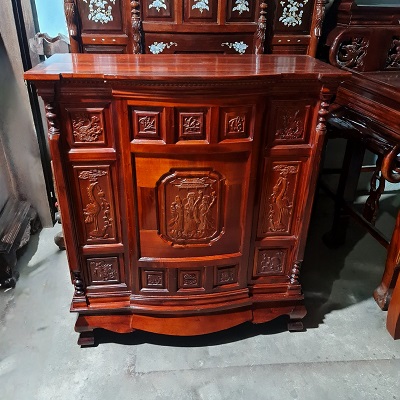 tủ thờ cũ
