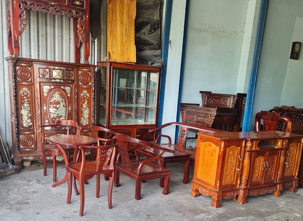 Cửa hàng đồ gỗ nội thất cũ tphcm